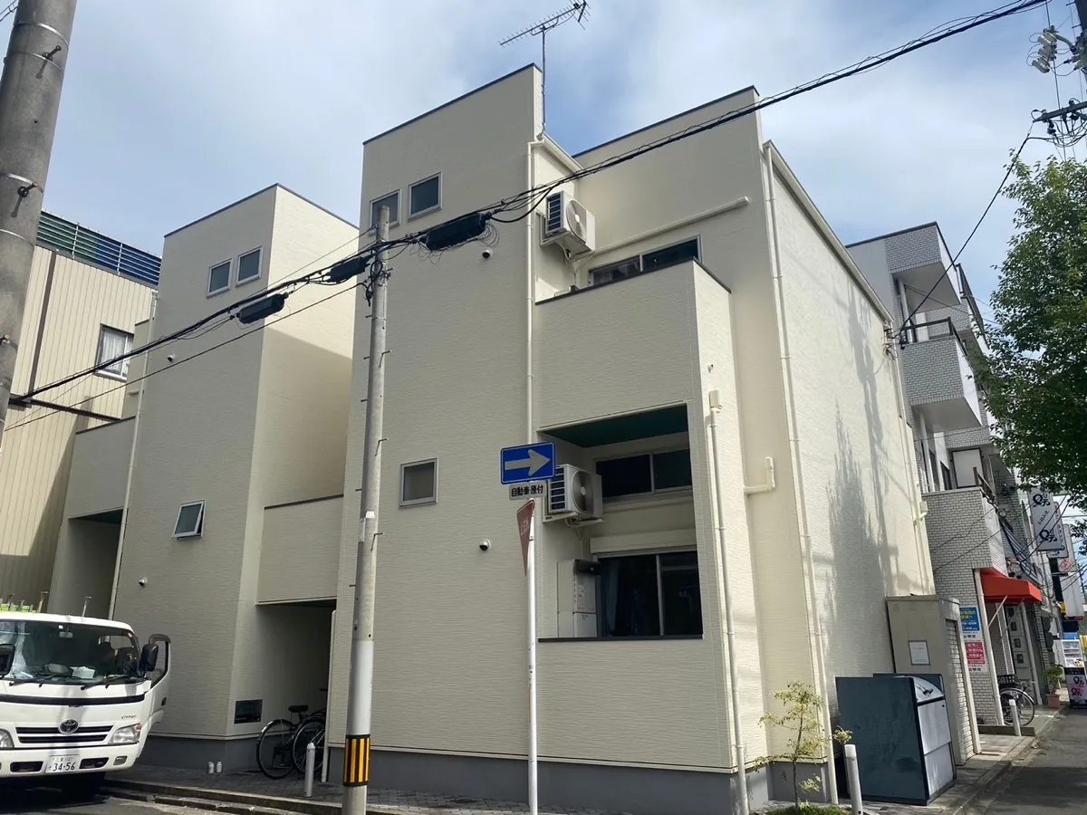 施工後のアパート外観